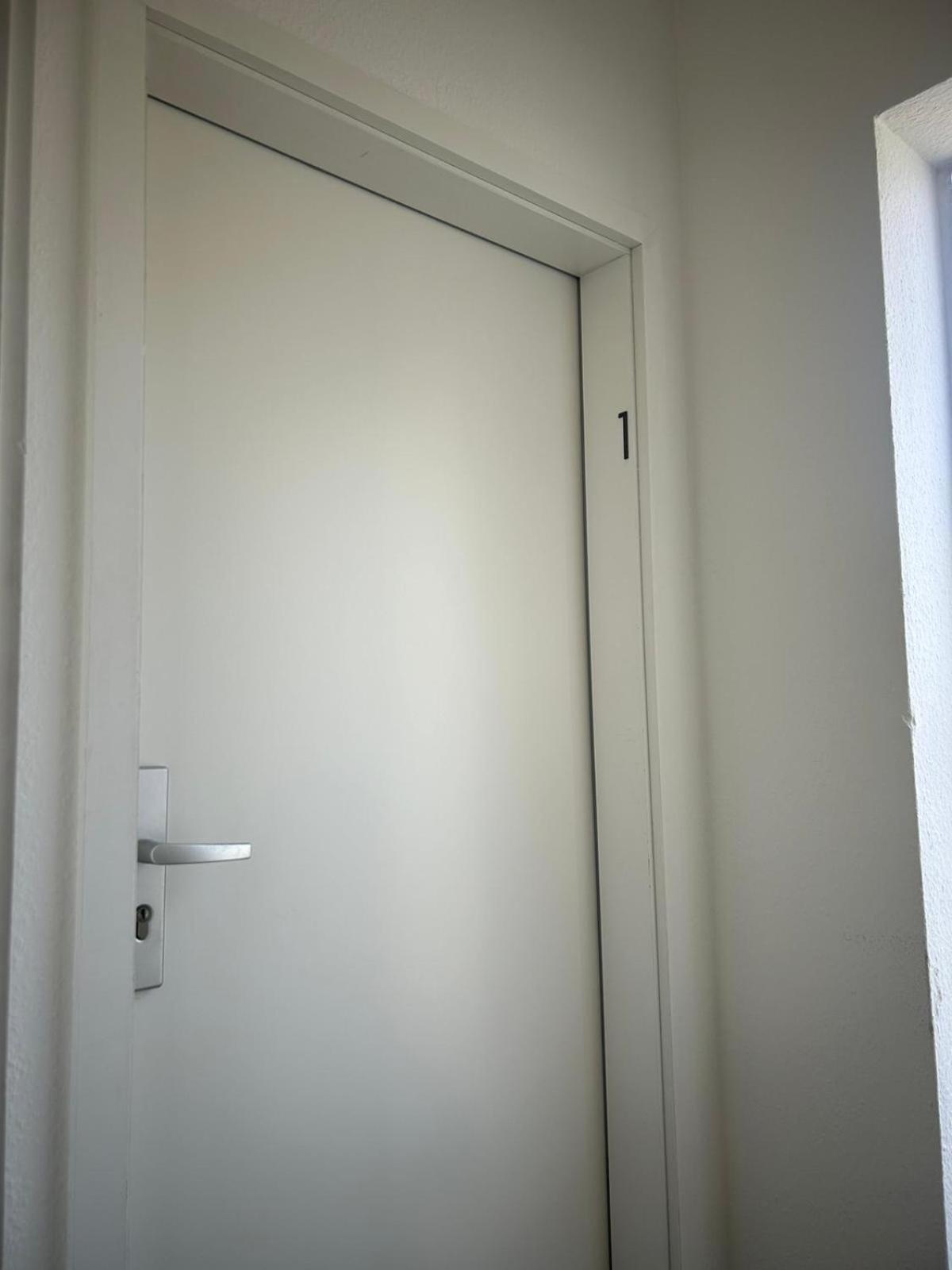 Gemuetliche Ferienwohnung - Voll Ausgestattet, Zentral Aber Ruhig ! วุปปาทัล ภายนอก รูปภาพ